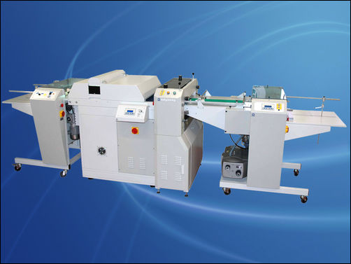 Vernisseuse UV OMM ODYSSEY Compact