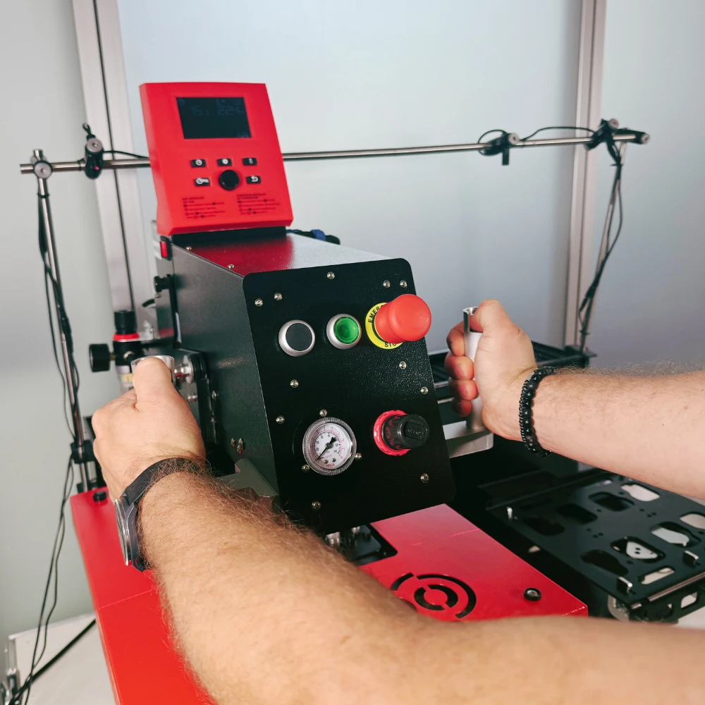 Presse à chaud pneumatique 2 plateaux SECABO TPD7 Smart x Laser