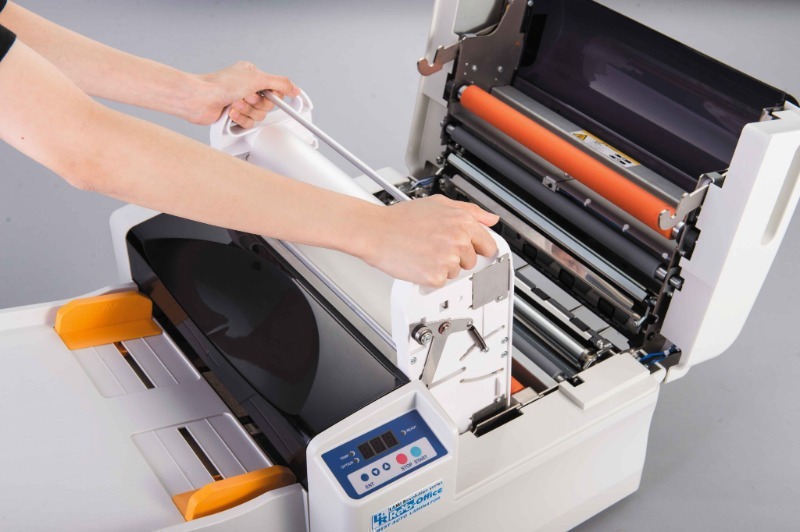 Plastifieuse automatique + coupe 2côtés Lami Revo Office
