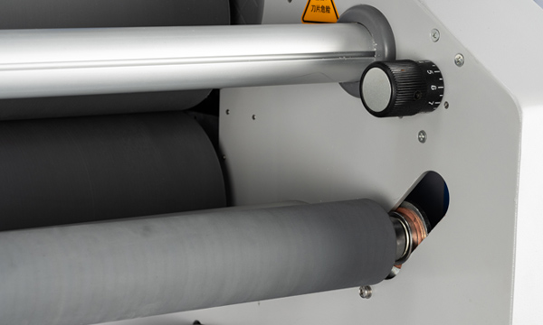 Laminateur à chaud et froid MF-1700 PREMIUM - 120°C