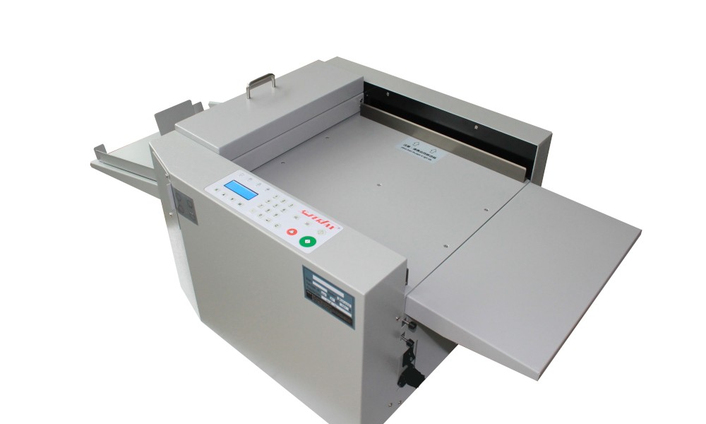 Raineuse + micro perforeuse semi-automatique SuperFax SF-150